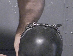 A176_MALEBONDAGE_BondageTimeForMark_Part2of2_MarkInBondageAtHamptonJail