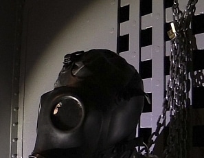A178_MALEBONDAGE_BondageTimeForMark_Part3of4_HalloweenAtBindsPlace