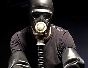A191_MALEBONDAGE_4mmRubberSleepsack_EdgeDungeon