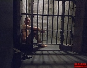 R702_MALEBONDAGE_TheHole_BindBob_HaroldsJailCellHogTie