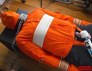 R730_MALEBONDAGE_BoyTraining_SethAndUKGuy_OrangeSJAndOutsidePlatform