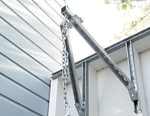 R730_MALEBONDAGE_BoyTraining_SethAndUKGuy_OrangeSJAndOutsidePlatform