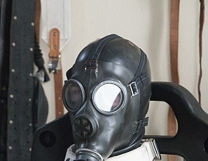 R744_MALEBONDAGE_321AirOff_SethMike_StraitjacketPoliceChairGasMaskShaneLaptopBreathControl