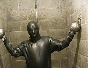 R892_MALEBONDAGE_FunTimesAtEdgeDungeon-Part6of8